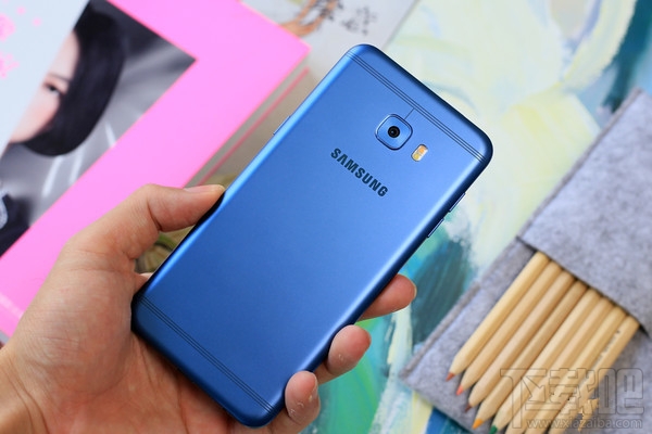 三星c5 pro怎么样？三星c5 pro蓝色评测