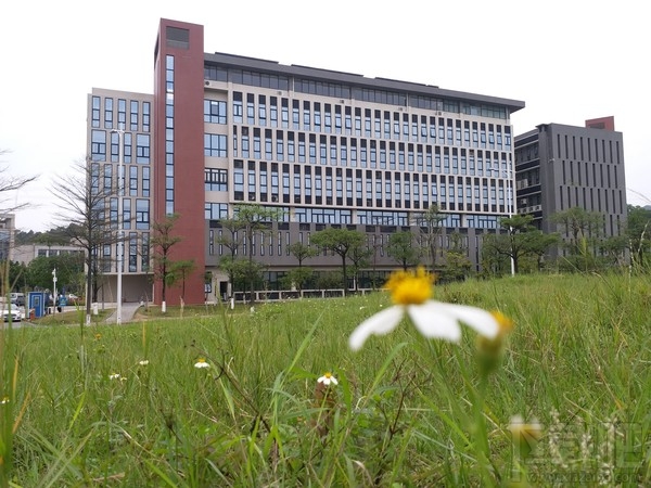 三星c5 pro怎么样？三星c5 pro蓝色评测