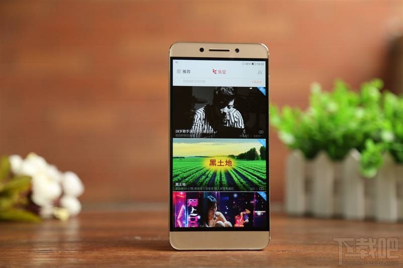 乐Pro3双摄AI版怎么样？乐Pro3双摄AI版和普通版有什么不同？