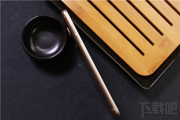 三星Galaxy C5 Pro怎么样?三星C5Pro有哪些优缺点?