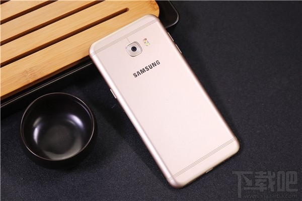 三星Galaxy C5 Pro怎么样?三星C5Pro有哪些优缺点?