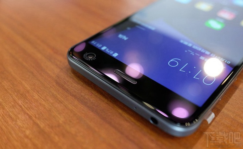 中兴BladeV8值得买吗？中兴BladeV8真机图赏