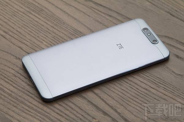 中兴Blade V8怎么样？中兴Blade V8参数配置介绍