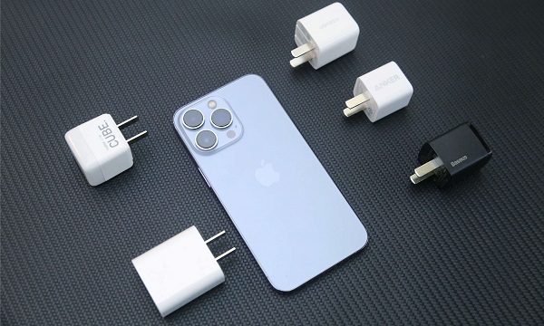 苹果13快充头哪个品牌好