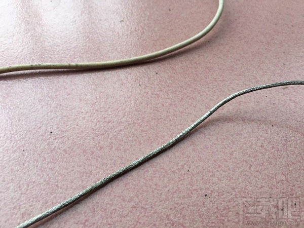 苹果原装数据线爆皮！关于苹果原装数据线爆皮问题