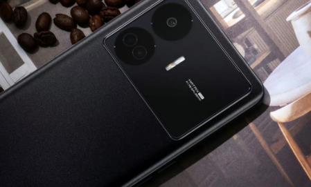 gtneo5se后盖什么材质