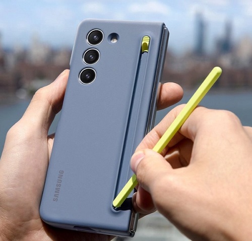 三星fold5配手写笔了吗