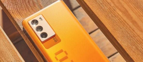 iqooneo5和vivos12怎么选