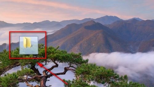 电脑怎么创建空白名文件夹？