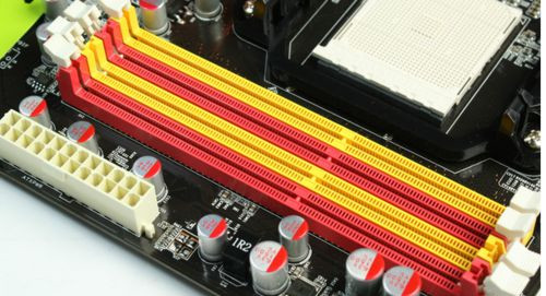 电脑开机后一直响怎么回事?