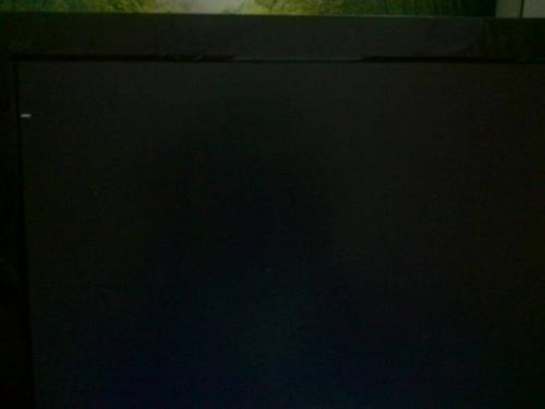 笔记本完全黑屏无法开机怎么办？