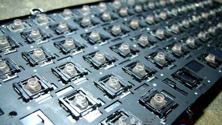 电脑键盘个别键没反应怎么办?