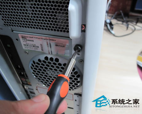 电脑开机显示器没反应怎么解决?