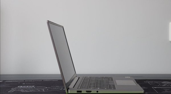 华为MateBook 13对比RedmiBook 13对比评测