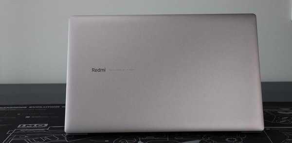 华为MateBook 13对比RedmiBook 13对比评测