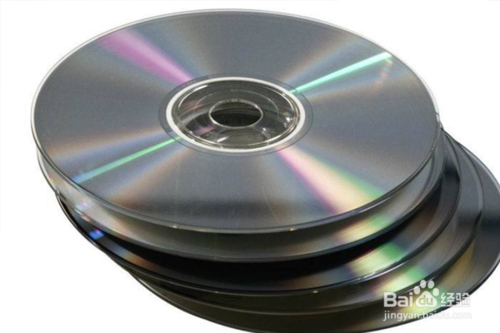 电脑如何放光盘？