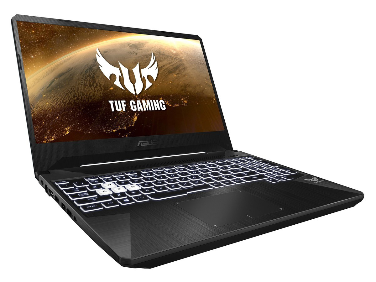 华硕飞行堡垒7笔记本电脑评测参数详细介绍