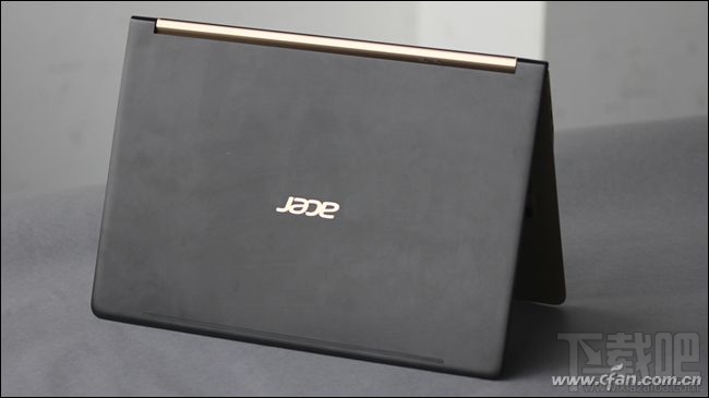 超薄宏蜂鸟Swift 7真机评测