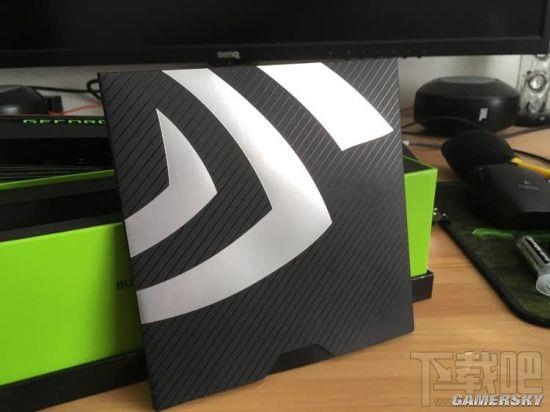 英伟达Titan Xp真机开箱拆解图
