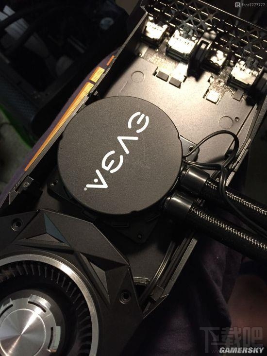 英伟达Titan Xp真机开箱拆解图