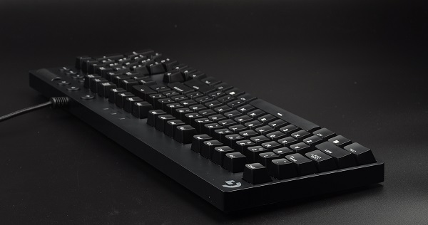 罗技G610和ikbc哪个好