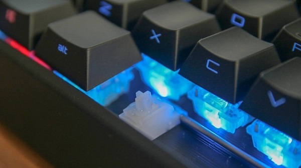 罗技G610和樱桃mx3.0s哪个好