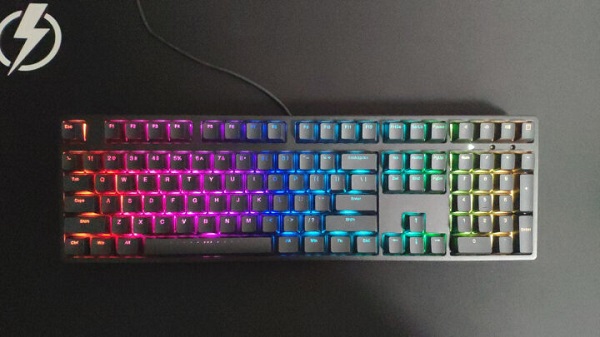 罗技G610和ikbcF410哪个好