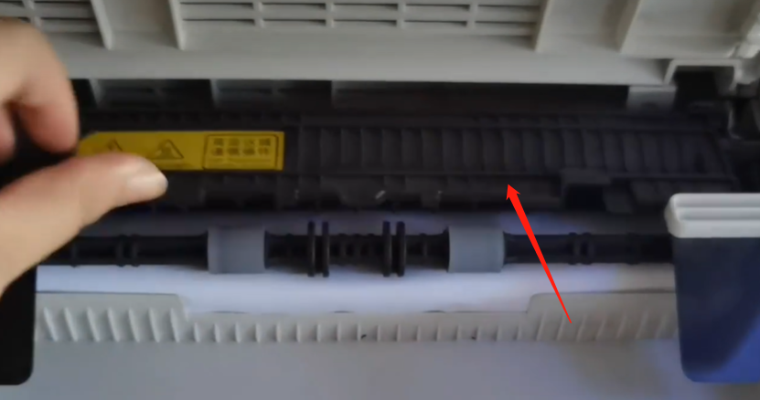 奔图打印机m6202w卡纸了怎么办