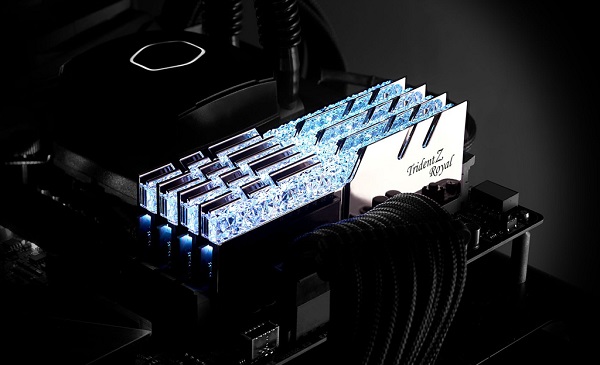 芝奇 皇家戟DDR4-3200评测跑分参数介绍