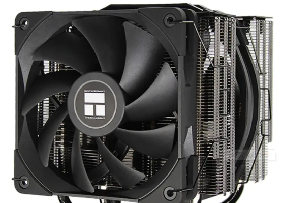 利民fs140会压弯主板吗