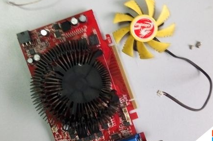 讯景显卡风扇怎么拆