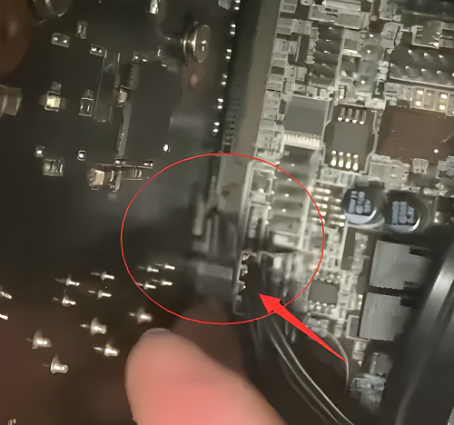 微星3060ti怎么从主机上拆下来