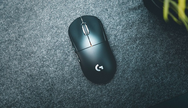 打游戏罗技鼠标哪个型号好用