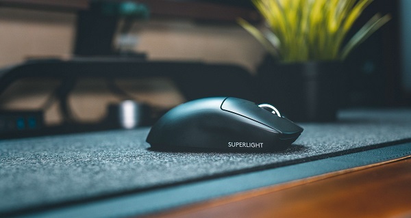 打游戏罗技鼠标哪个型号好用