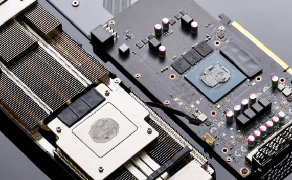 显卡风扇不转显示器无信号