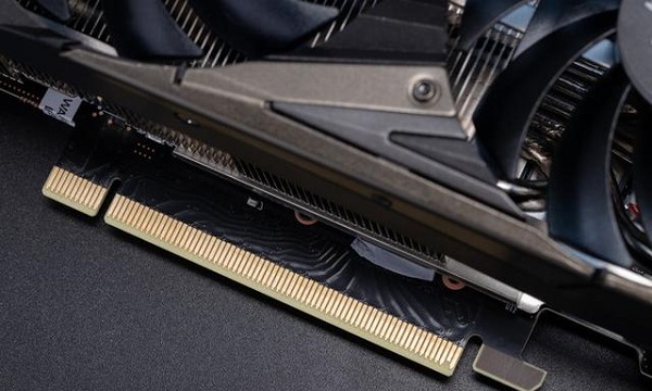 显卡金手指是什么