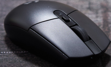 罗技g304无线鼠标有延迟吗