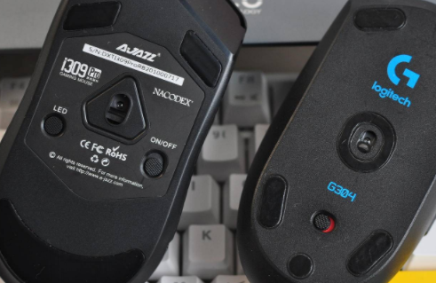 罗技g304怎么充电