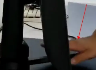 戴尔显示器升降步骤