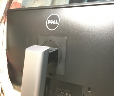 戴尔显示器U和P的区别详情