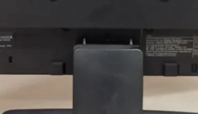 戴尔显示器底座拆卸教程