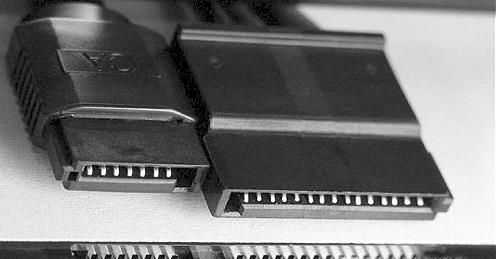 电脑硬盘线怎么接