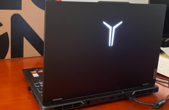 拯救者r9000p2023款屏幕尺寸