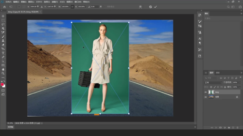 PS如何把人物放到风景图片中