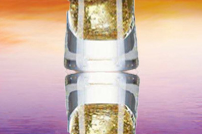 PS如何给杯子制作倒影 制作倒影方法介绍