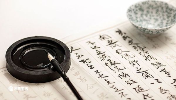 抖音吸引人点赞关注的句子 抖音吸引人点赞关注的句子正能量